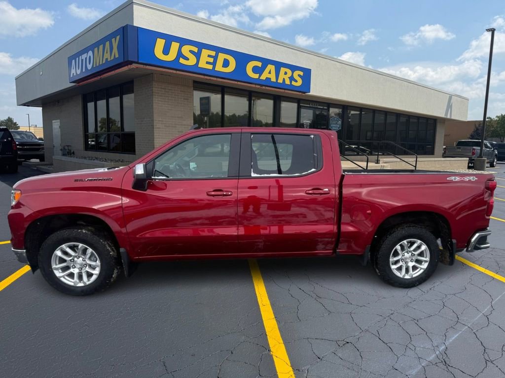 Used 2023 Chevrolet Silverado 1500 LT w/ Convenience Package II image 8