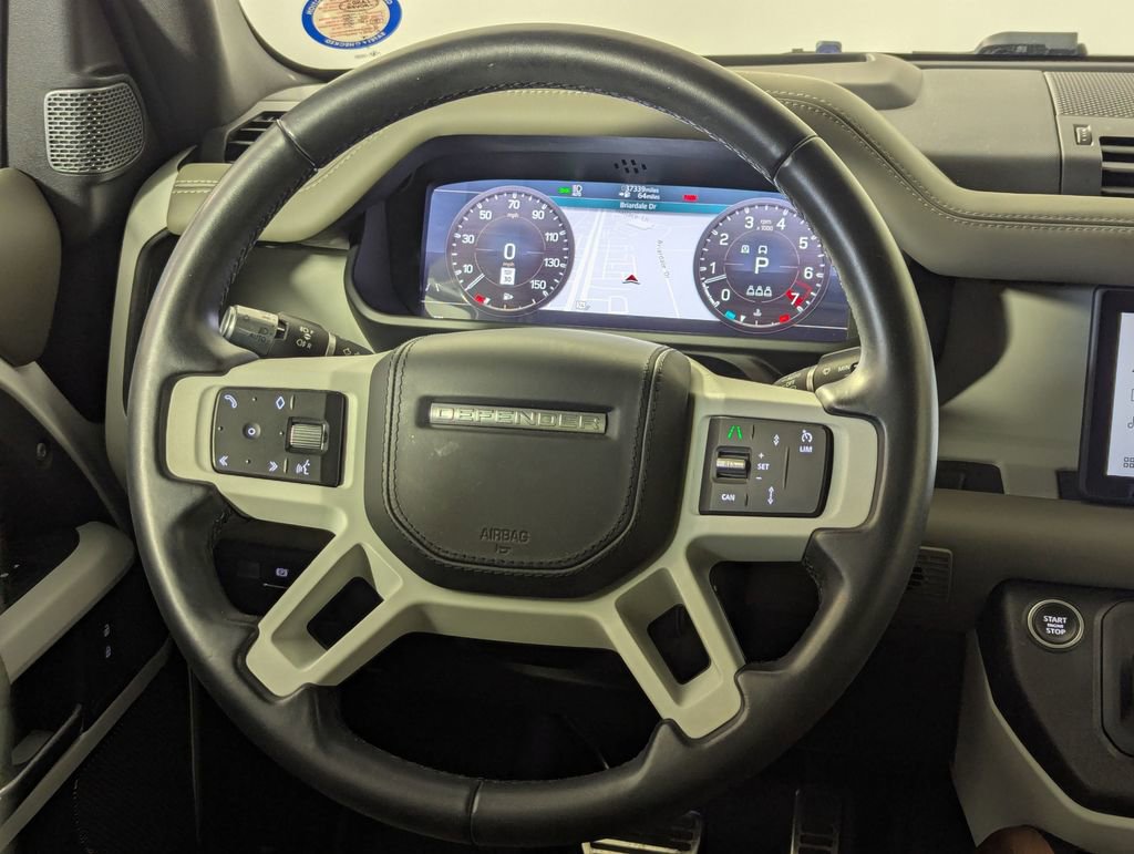 Used 2020 Land Rover Defender 110 HSE image 37