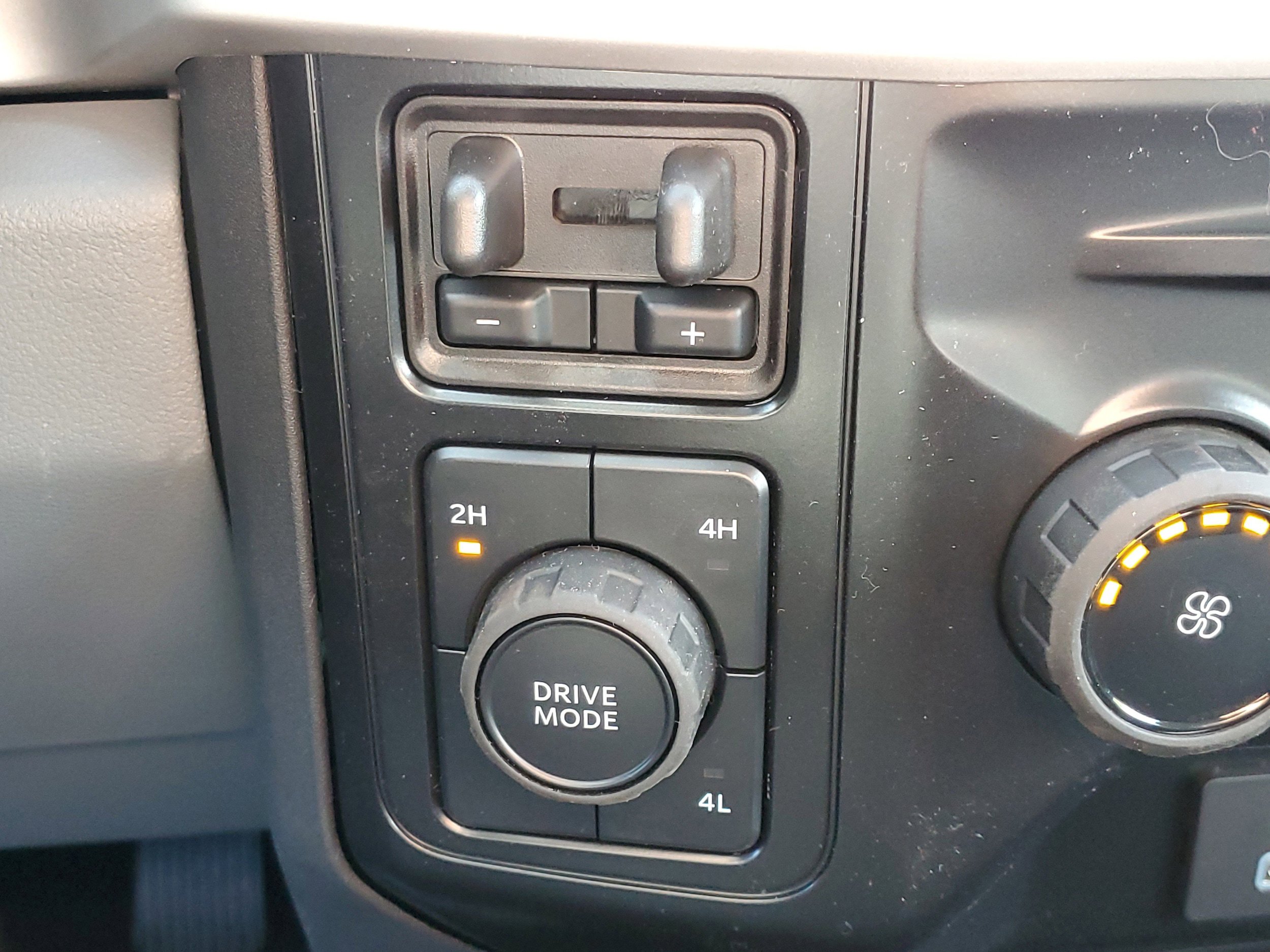 New 2026 Ford F350 XLT AWD/4WD image 34