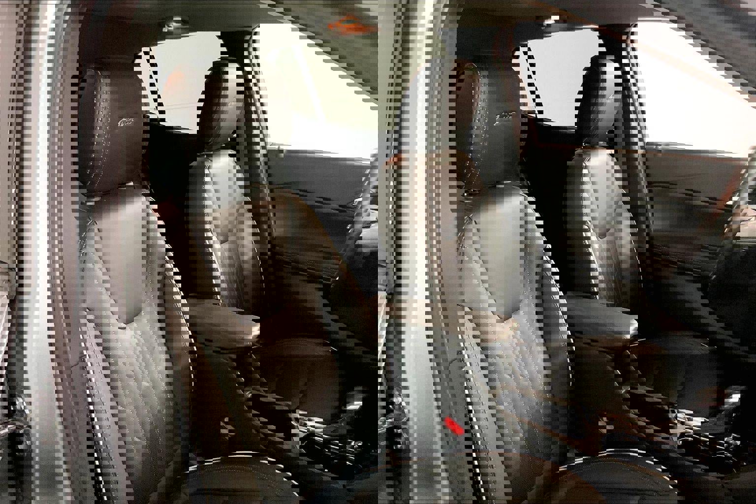 Used 2024 Buick Encore GX Avenir w/ Avenir Technology Package image 7