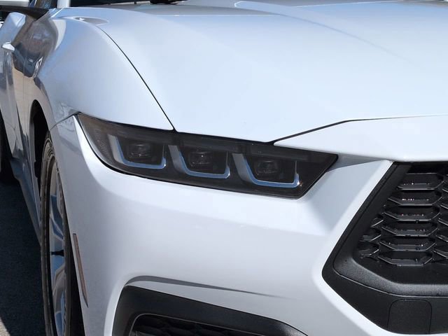 Certified 2024 Ford Mustang Coupe image 9