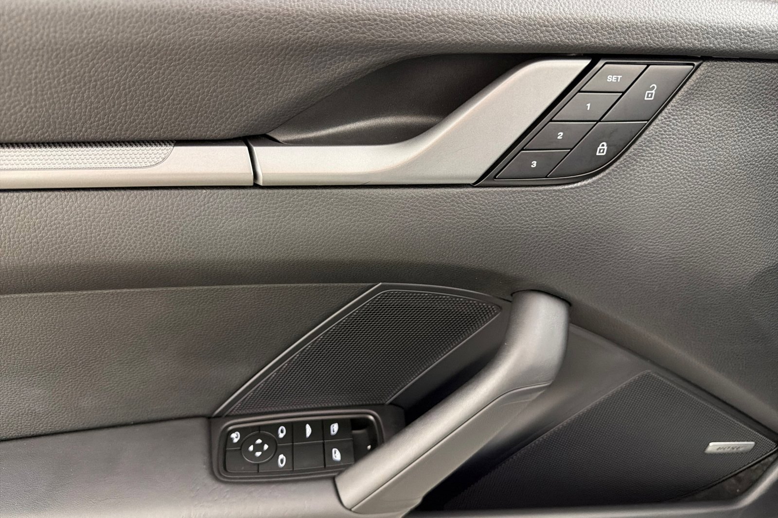 Used 2024 Porsche 911 Carrera S w/ Premium Package image 10