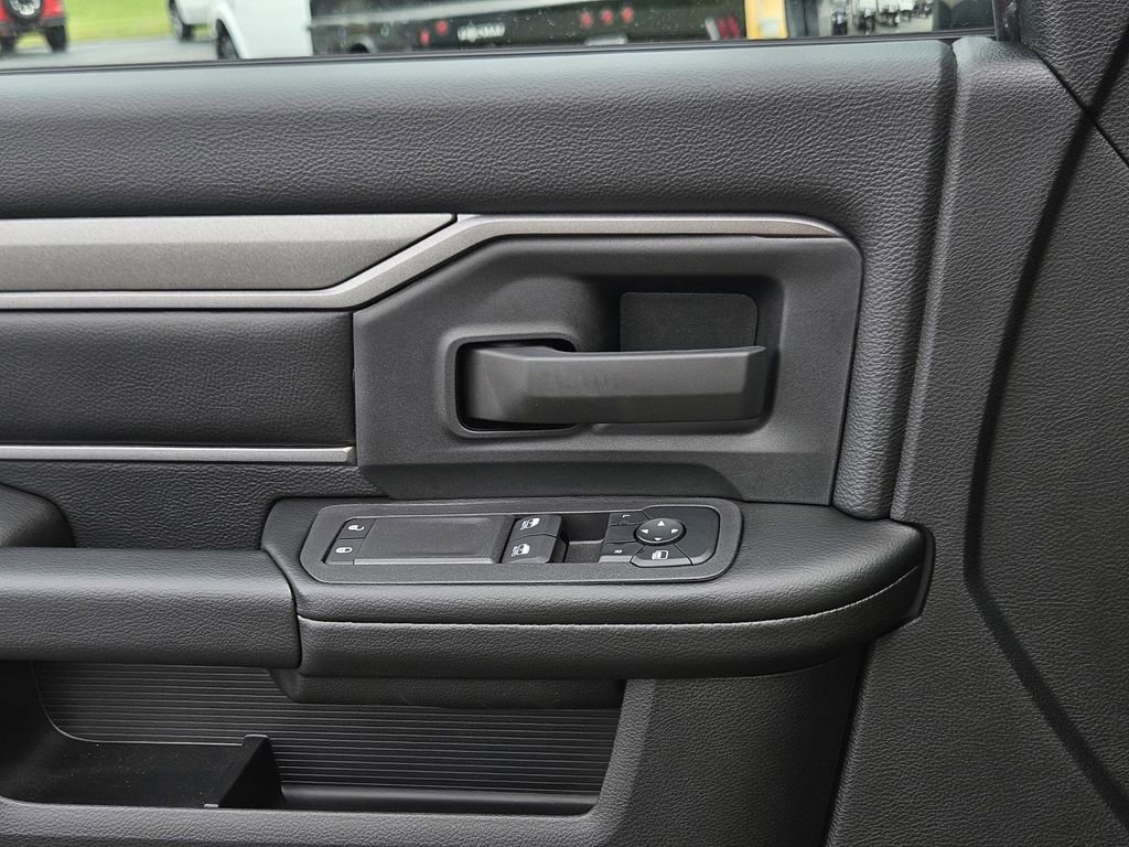New 2026 RAM 3500 Tradesman image 25