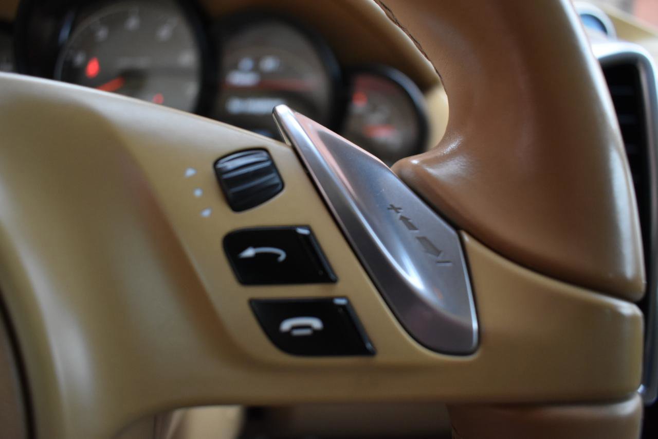 Used 2014 Porsche Cayenne S AWD/4WD image 24