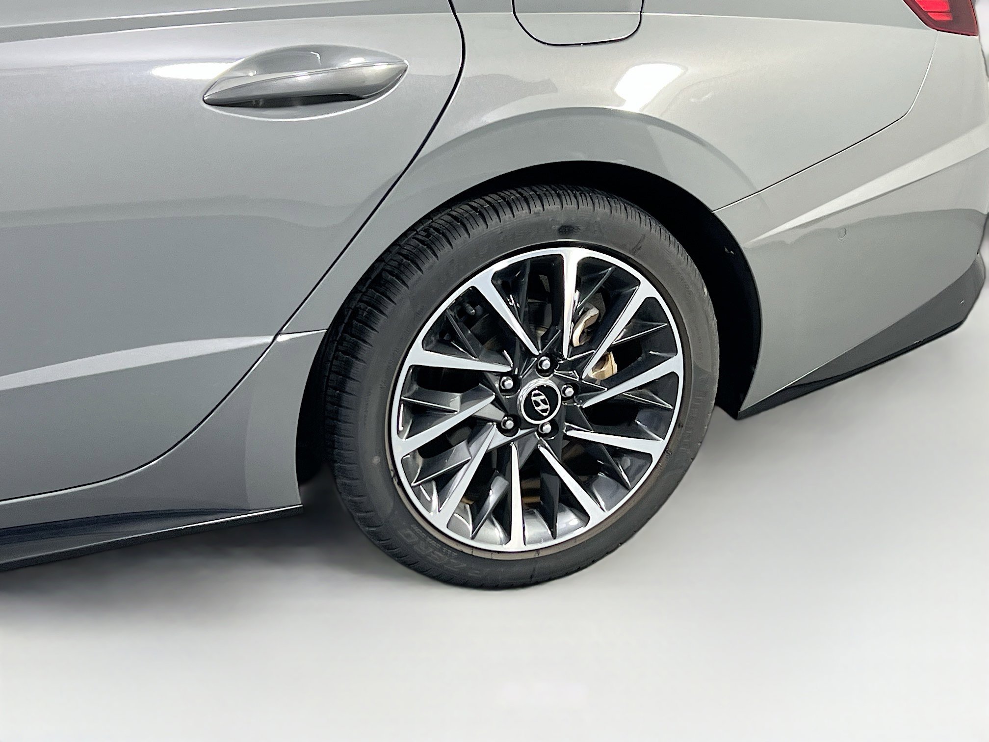 Used 2022 Hyundai Sonata Limited image 31