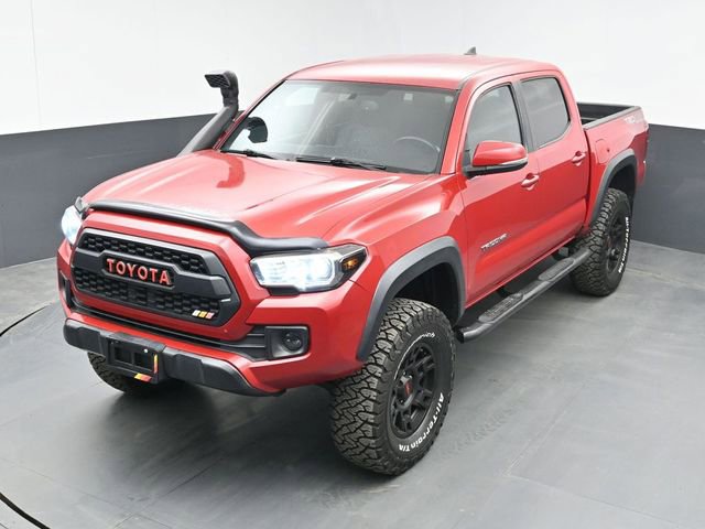 Used 2017 Toyota Tacoma TRD Off-Road w/ Tow Package (A/T) image 36