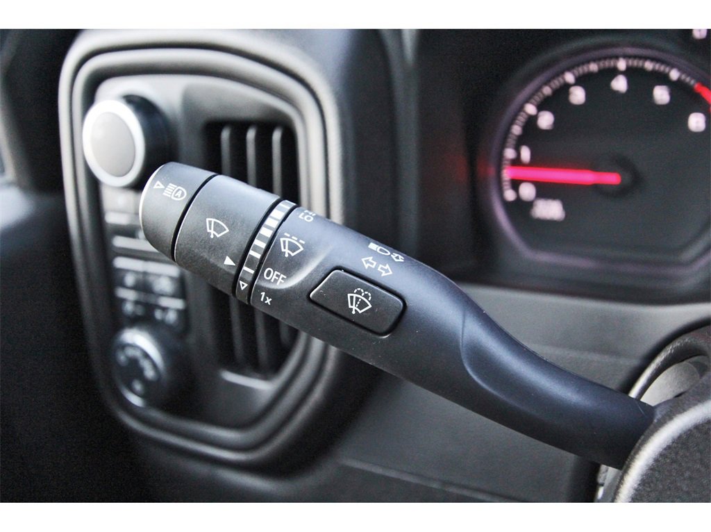 Used 2025 Chevrolet Silverado 2500 Custom w/ Custom Value Package image 17