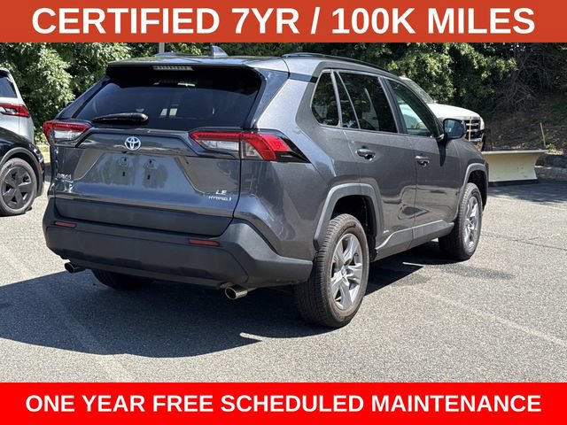 Used 2022 Toyota RAV4 LE AWD/4WD image 2
