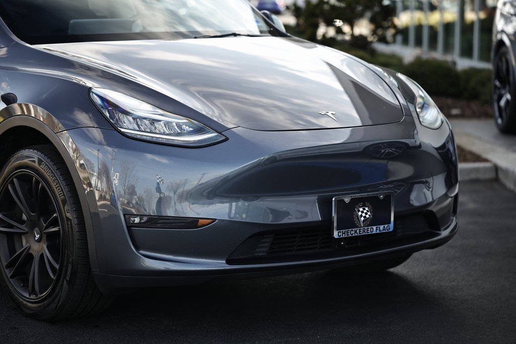Used 2022 Tesla Model Y Long Range image 2