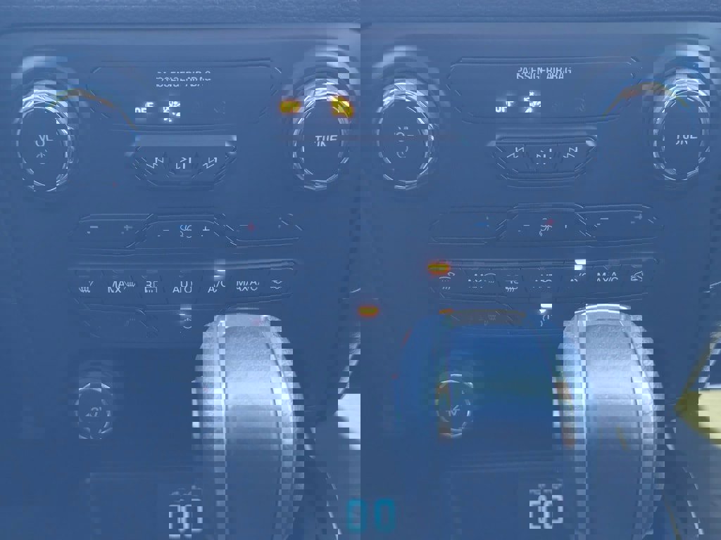 Used 2021 Ford Ranger Lariat w/ FX4 Off-Road Package image 15