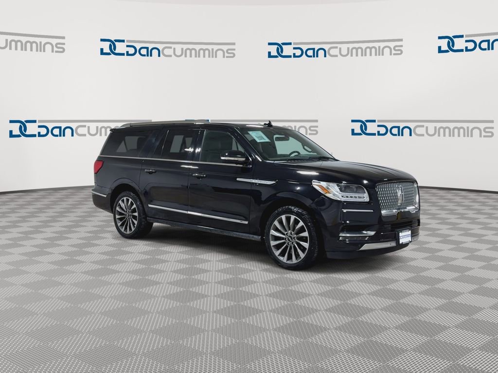 Used 2020 Lincoln Navigator L Reserve AWD/4WD image 2