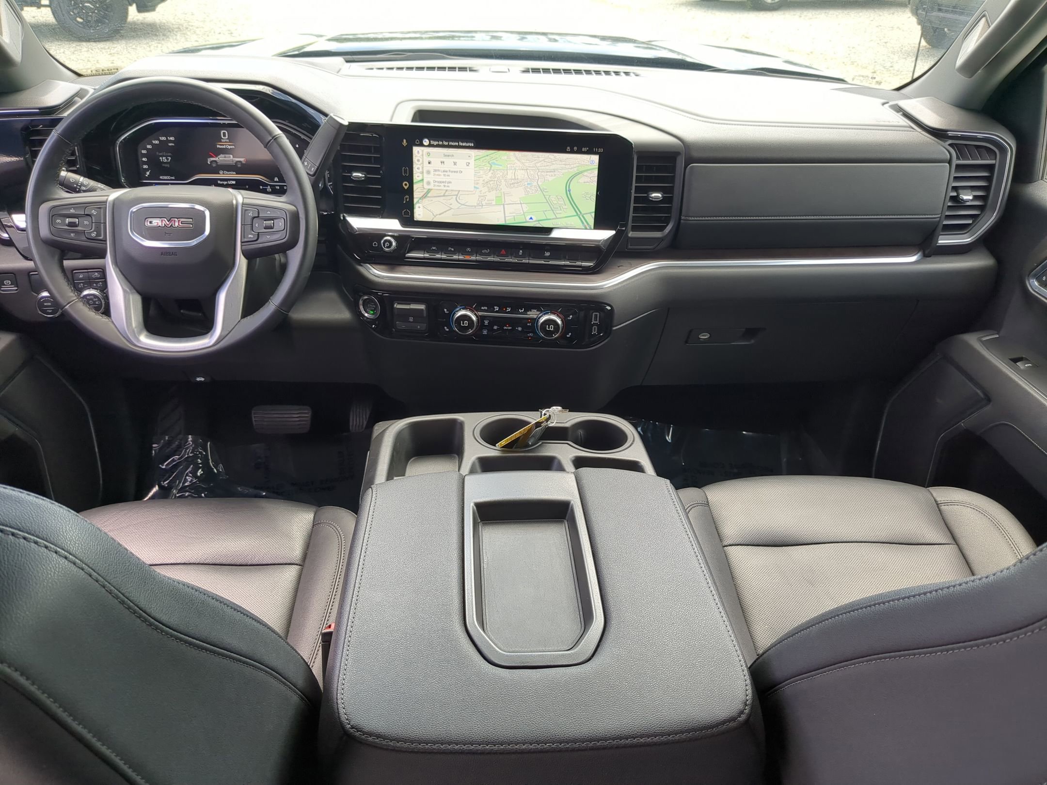 Certified 2025 GMC Sierra 1500 SLT RWD image 29