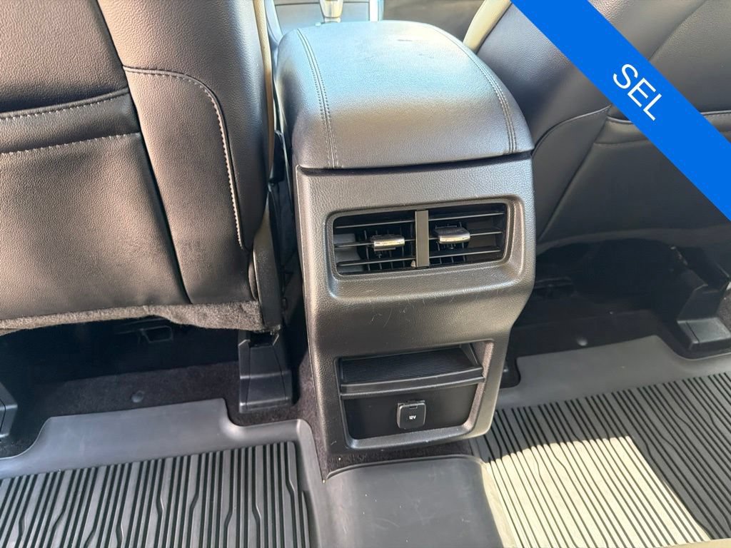 Used 2017 Ford Edge SEL w/ Equipment Group 201A AWD/4WD image 23