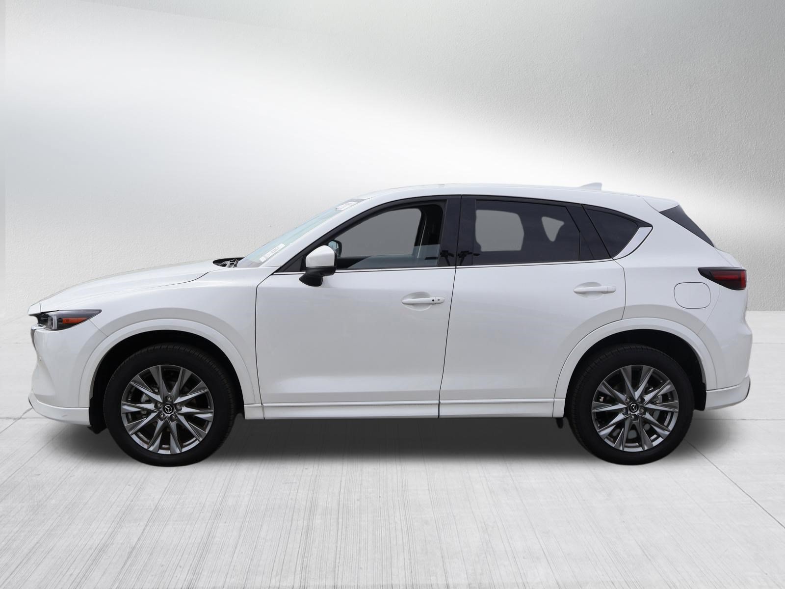 Certified 2025 MAZDA CX-5 AWD 2.5 S w/ Premium Plus Pkg image 4