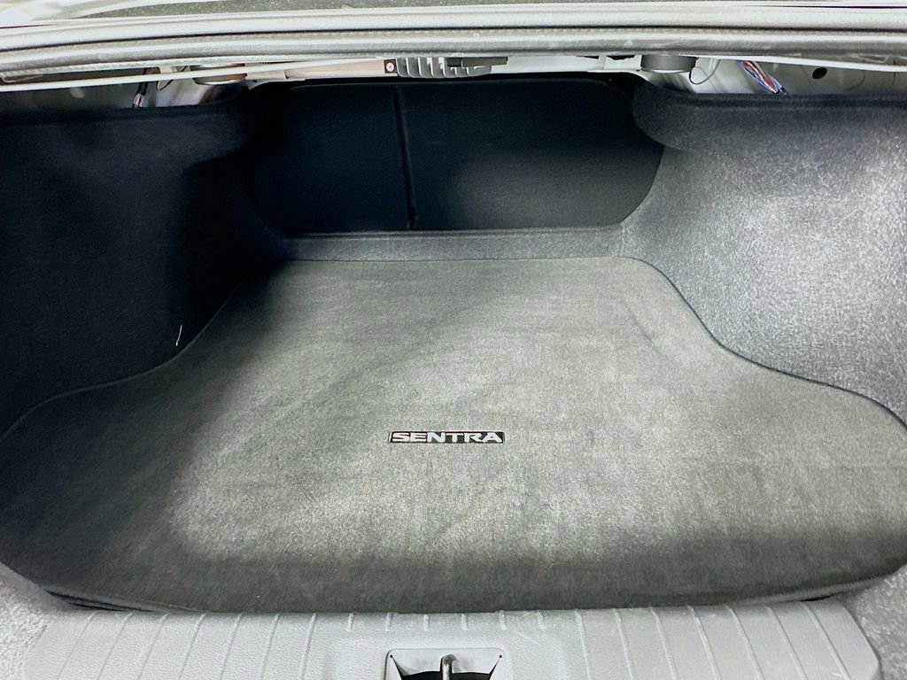 Certified 2025 Nissan Sentra SR w/ SR Premium Package image 34