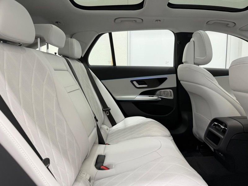 New 2026 Mercedes-Benz E 450 4MATIC All-Terrain Wagon image 4