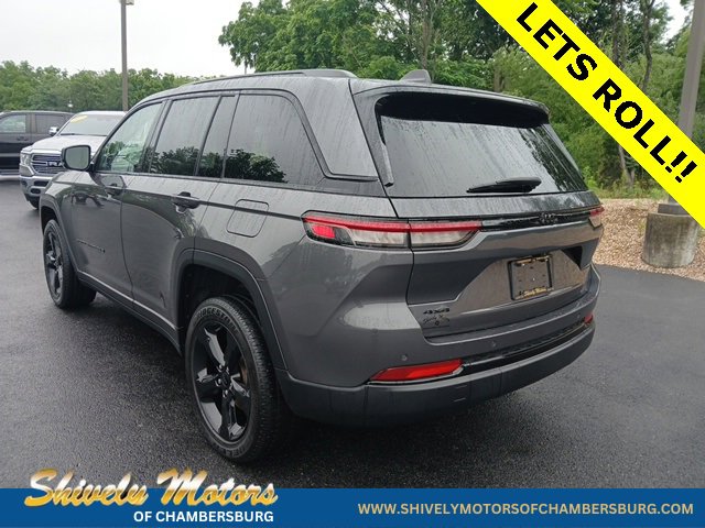 Certified 2023 Jeep Grand Cherokee Altitude image 4