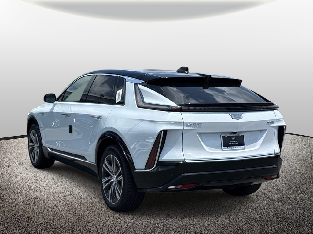 New 2026 Cadillac Lyriq Luxury w/ LPO, Floor Liner Package AWD/4WD image 4