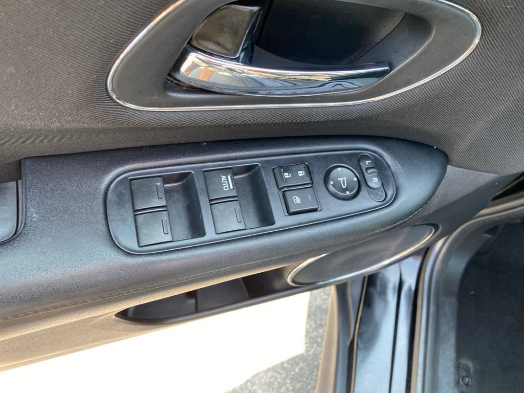 Certified 2018 Honda HR-V EX image 19