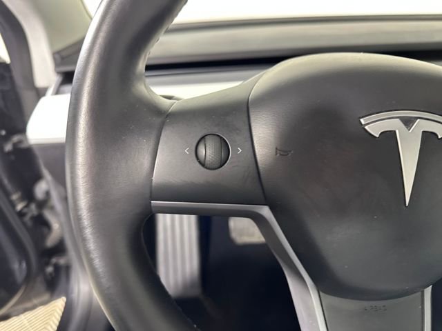 Used 2018 Tesla Model 3 Long Range image 15