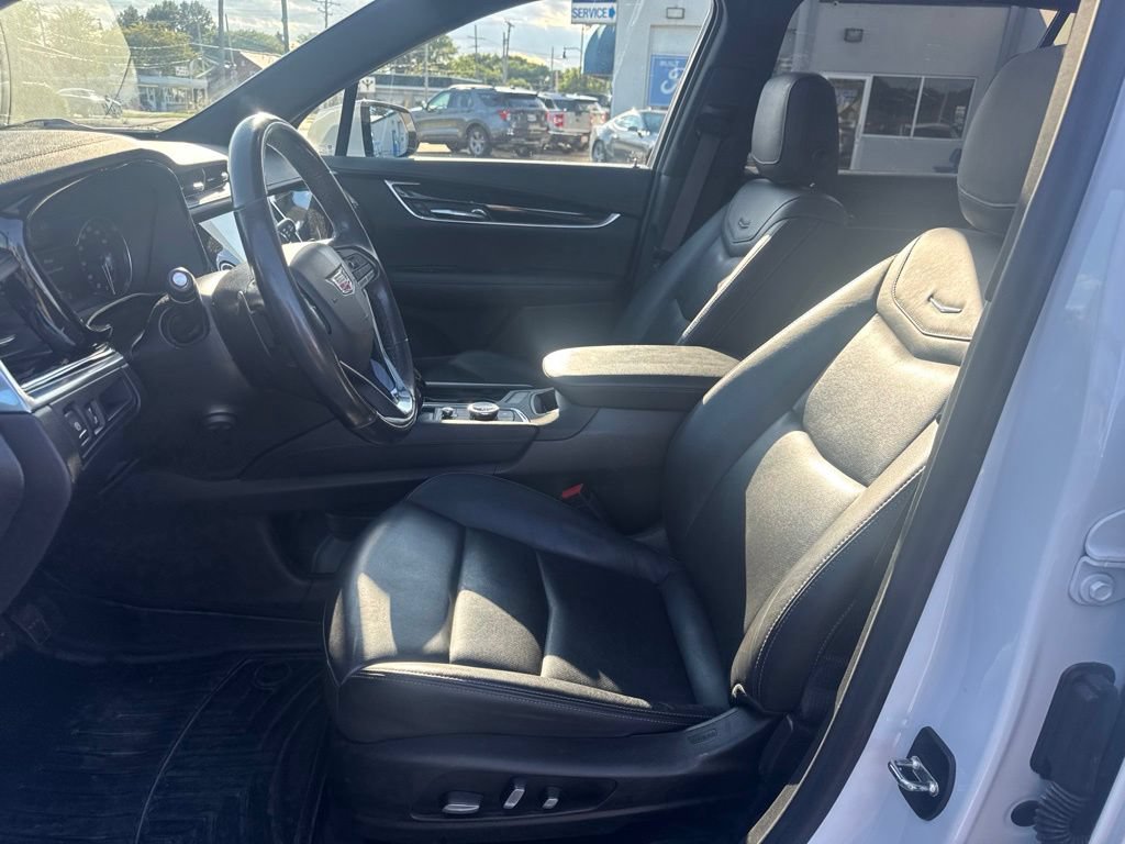 Used 2021 Cadillac XT6 Premium Luxury AWD/4WD image 11