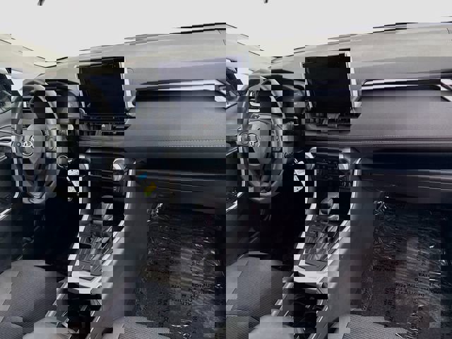 Certified 2025 Toyota RAV4 LE image 27