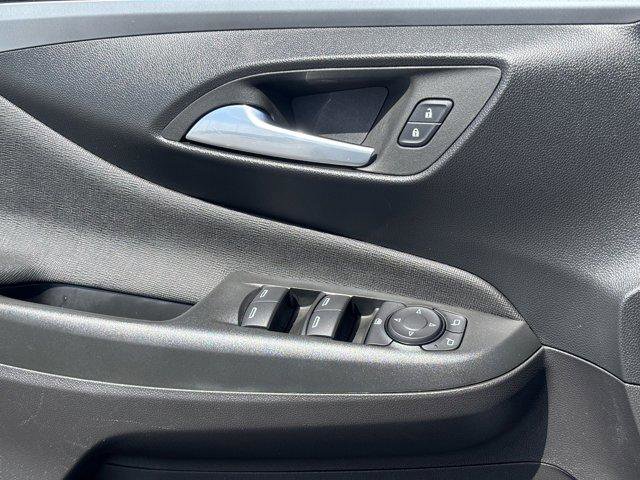 Used 2025 Buick Envista Preferred FWD image 31