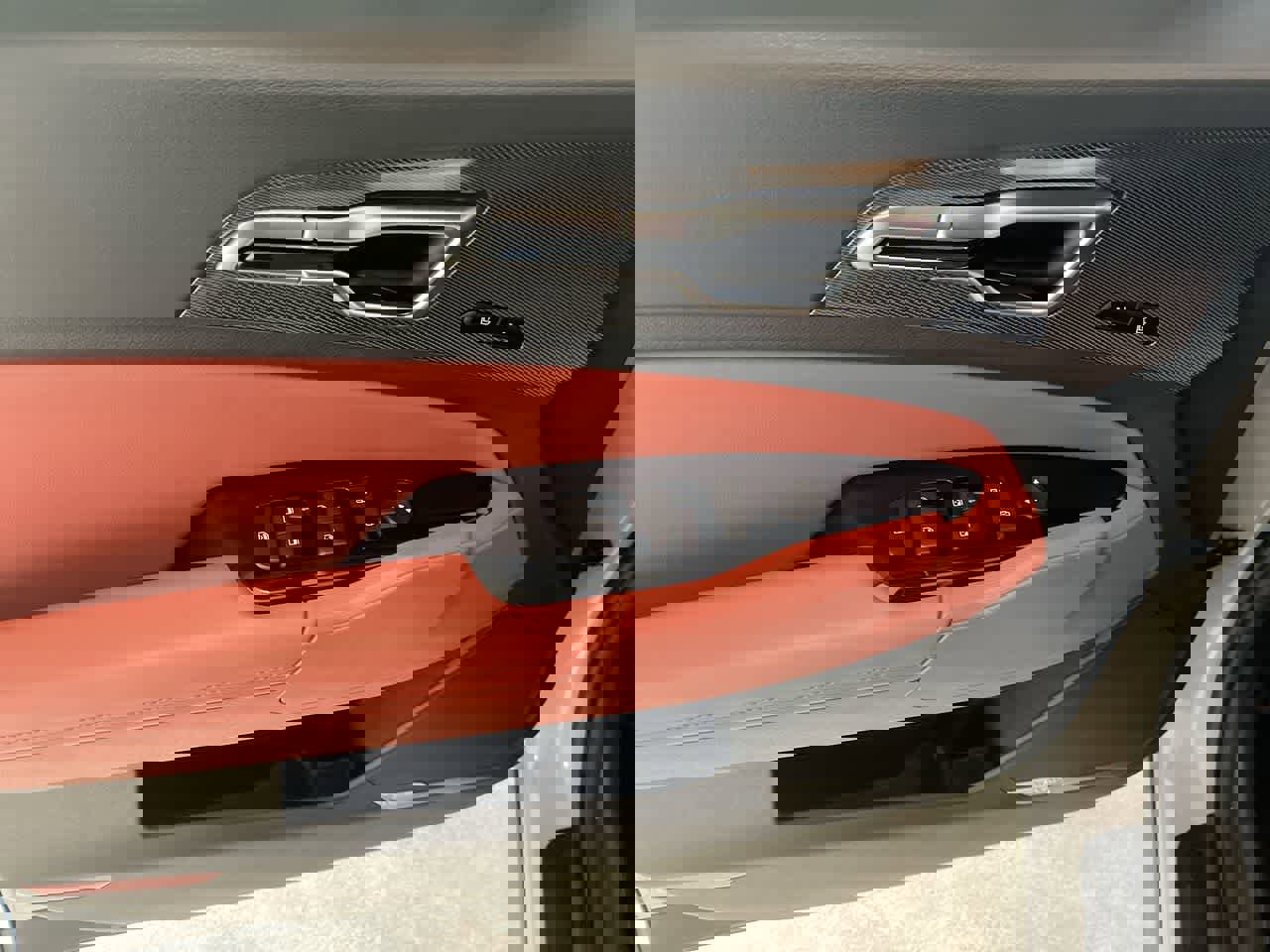 Used 2024 Kia Sportage SX image 13