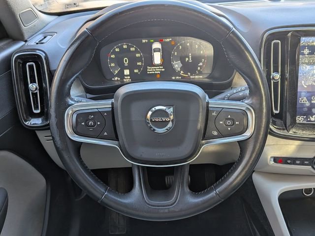 Used 2020 Volvo XC40 T5 Inscription image 14