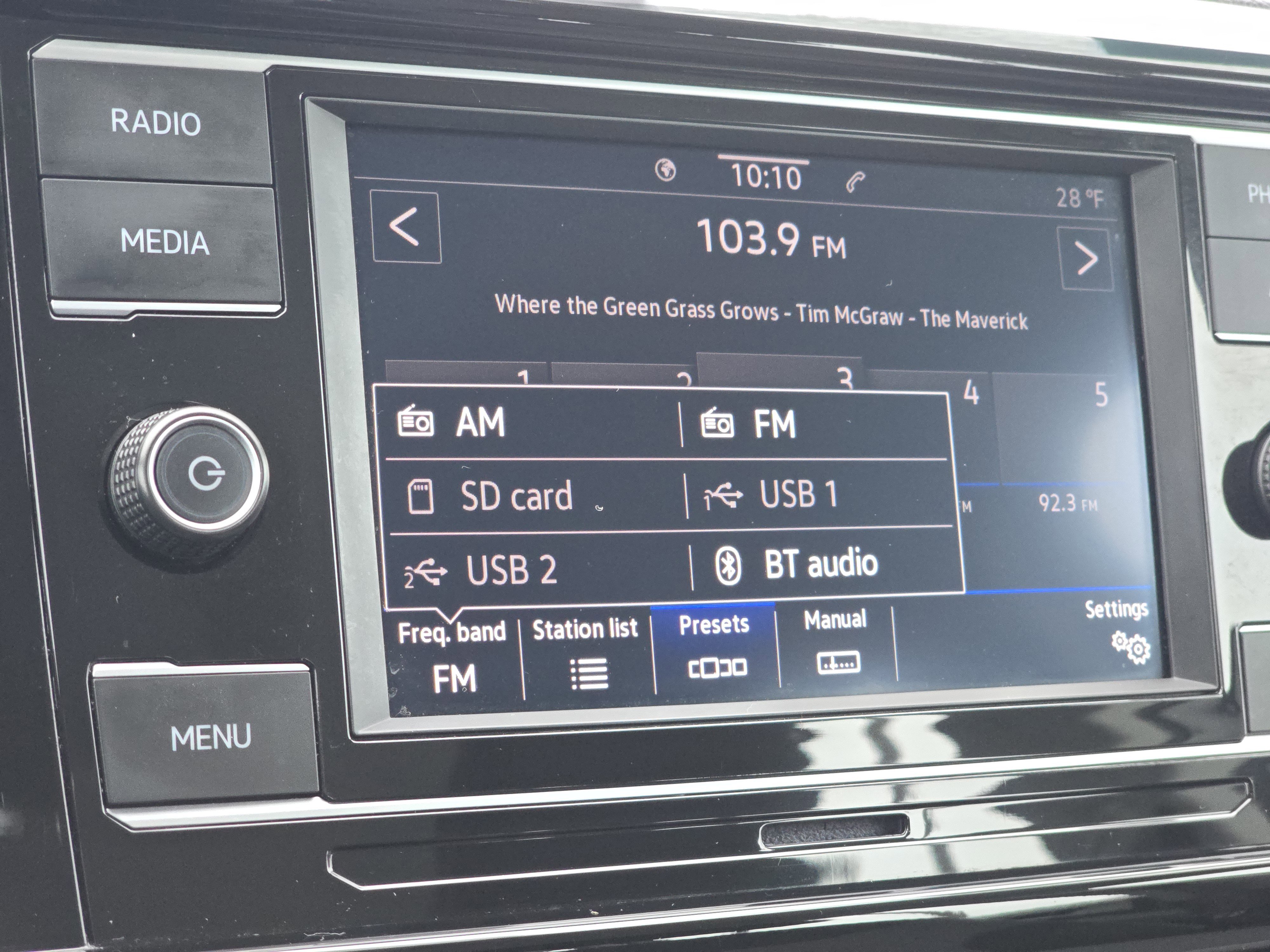 Certified 2023 Volkswagen Taos S image 10