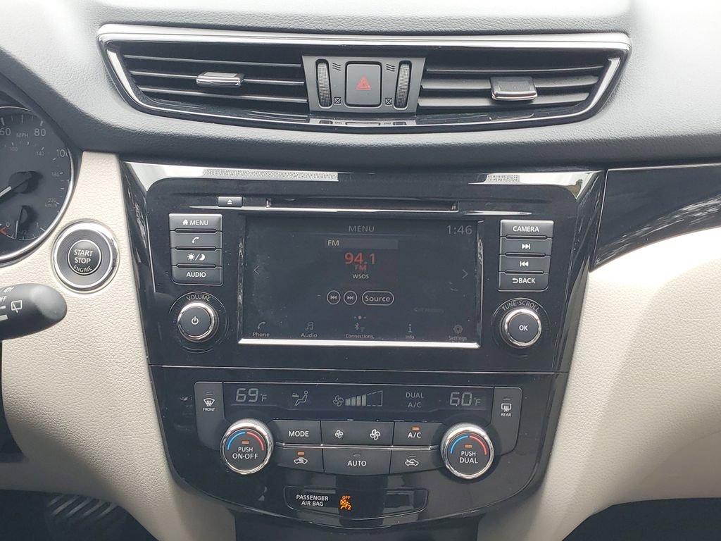 Used 2020 Nissan Rogue Sport SV image 29