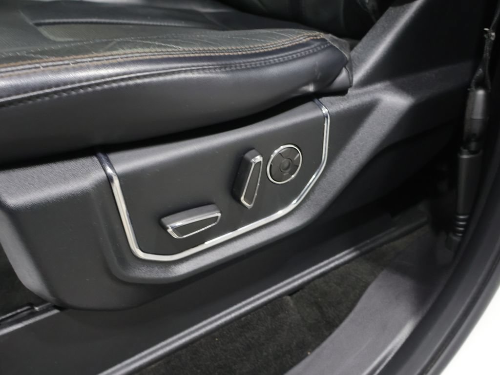 Used 2019 Ford Expedition Platinum AWD/4WD image 10