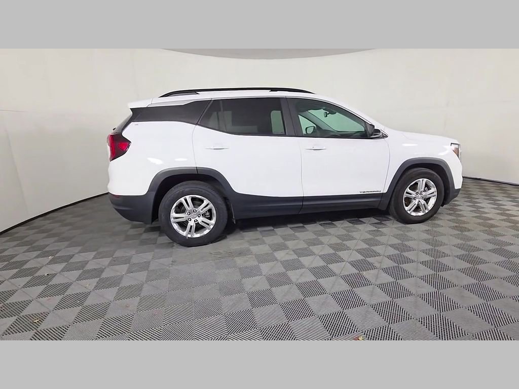 Used 2022 GMC Terrain SLE w/ Driver Convenience Package FWD image 37