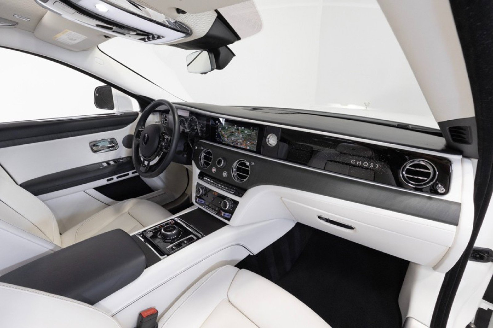 Used 2022 Rolls-Royce Ghost w/ Ghost Package AWD/4WD image 56