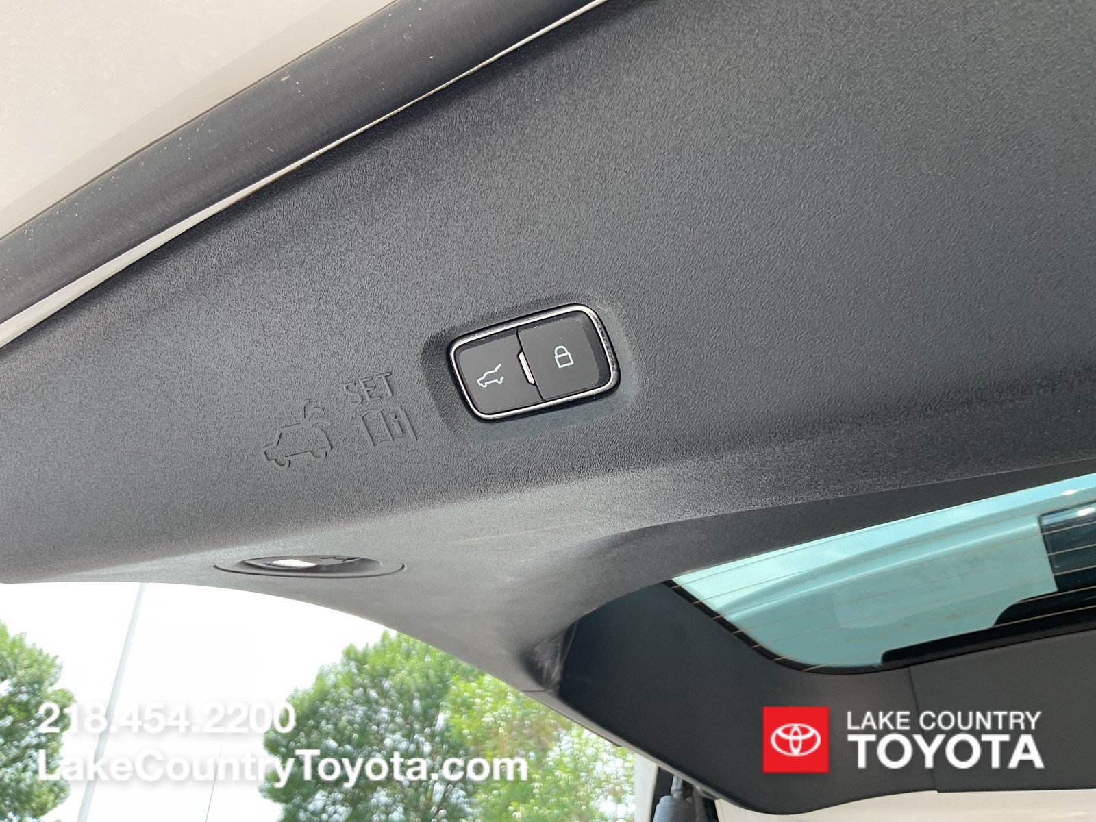 Used 2025 Ford Expedition Active AWD/4WD image 12