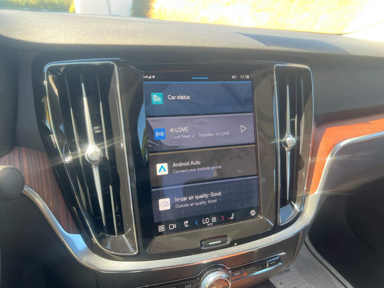 Used 2025 Volvo S60 B5 Plus image 18