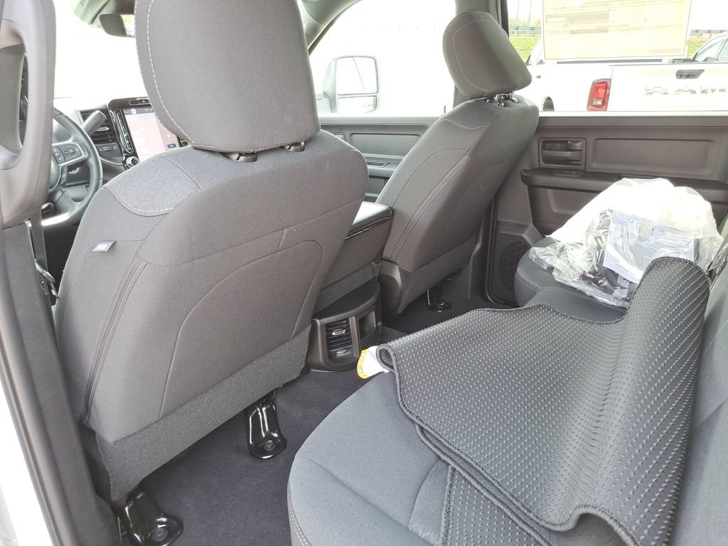 New 2026 RAM 3500 Tradesman AWD/4WD image 17