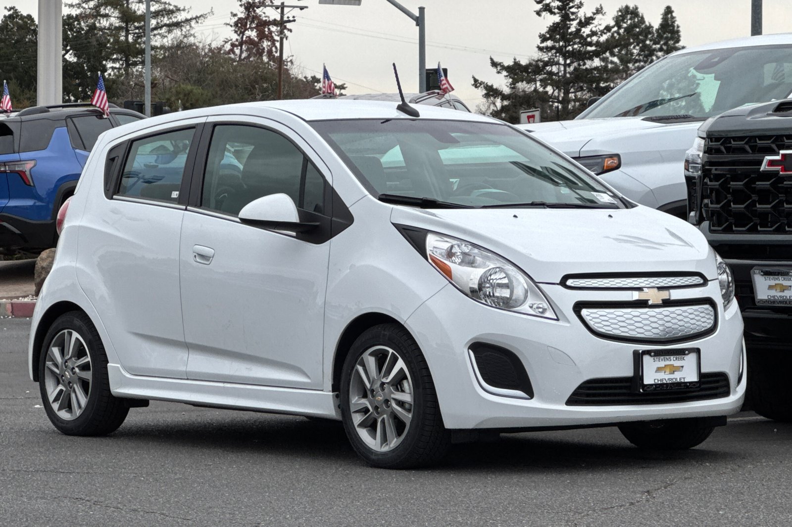 Used 2014 Chevrolet Spark LT FWD image 2