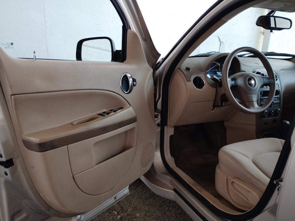 Used 2009 Chevrolet HHR LS FWD image 22