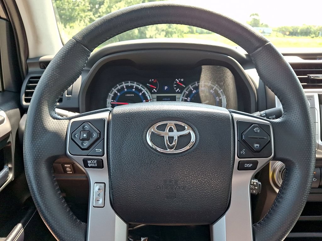 Used 2018 Toyota 4Runner SR5 Premium AWD/4WD image 19