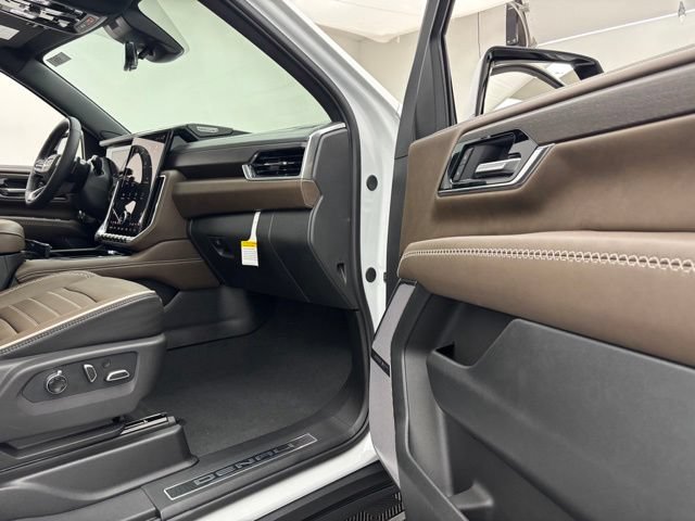 New 2026 GMC Yukon XL Denali Ultimate AWD/4WD image 37