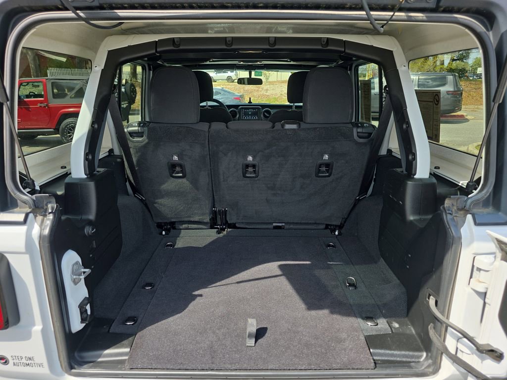 Used 2023 Jeep Wrangler Sport S image 30