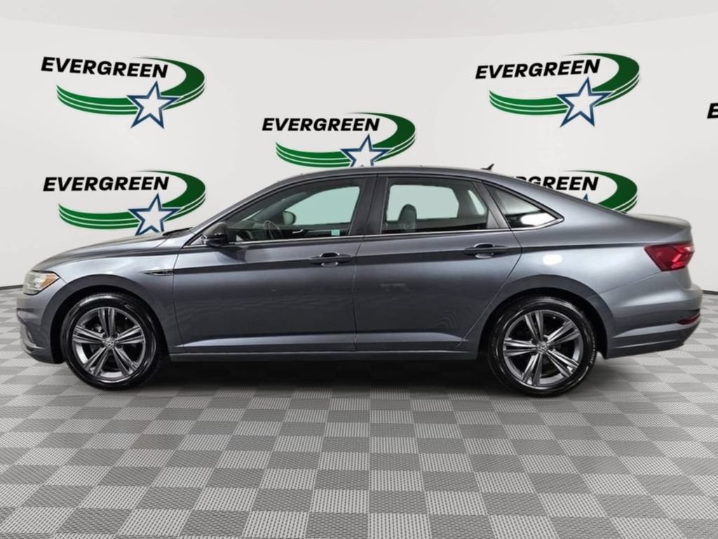 Used 2021 Volkswagen Jetta R-Line FWD image 2
