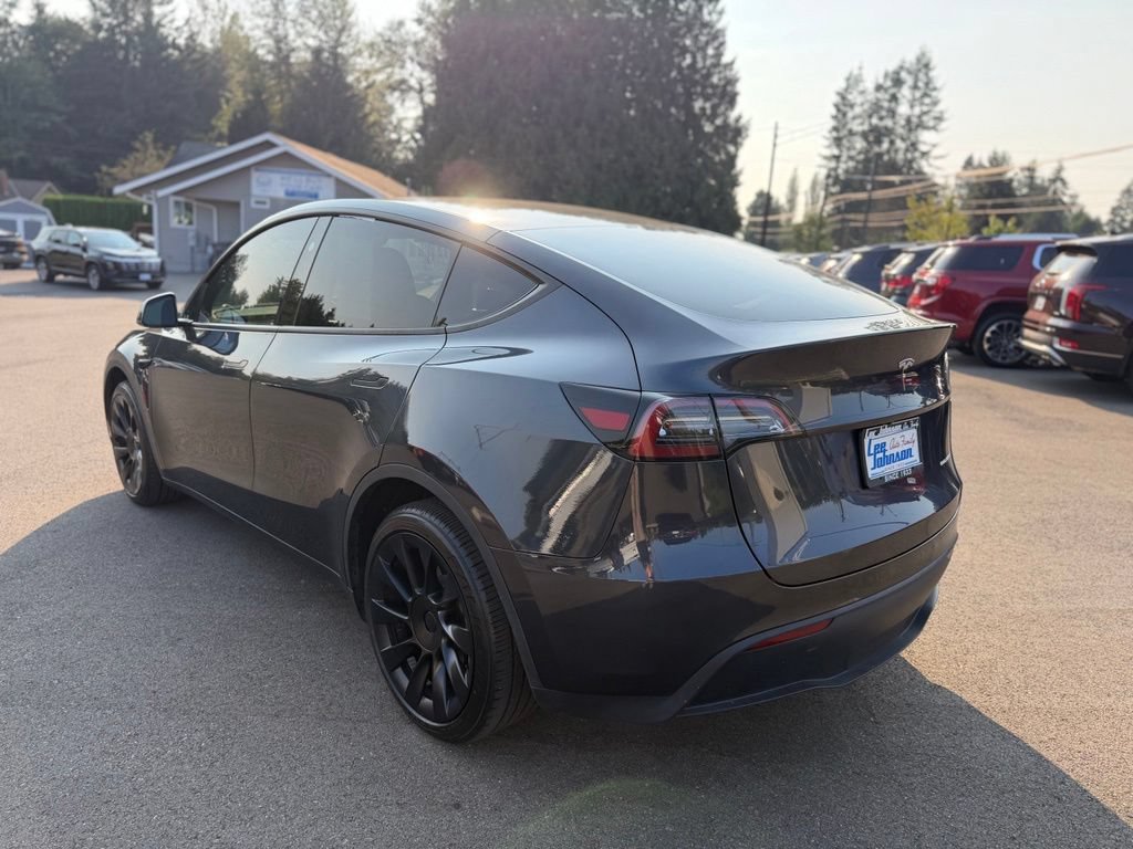 Used 2024 Tesla Model Y Long Range AWD/4WD image 7