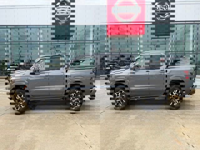 New 2026 Nissan Frontier SV image 2