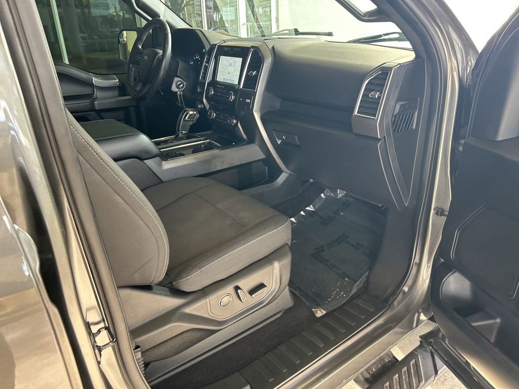 Used 2016 Ford F150 XLT w/ Equipment Group 302A Luxury image 27