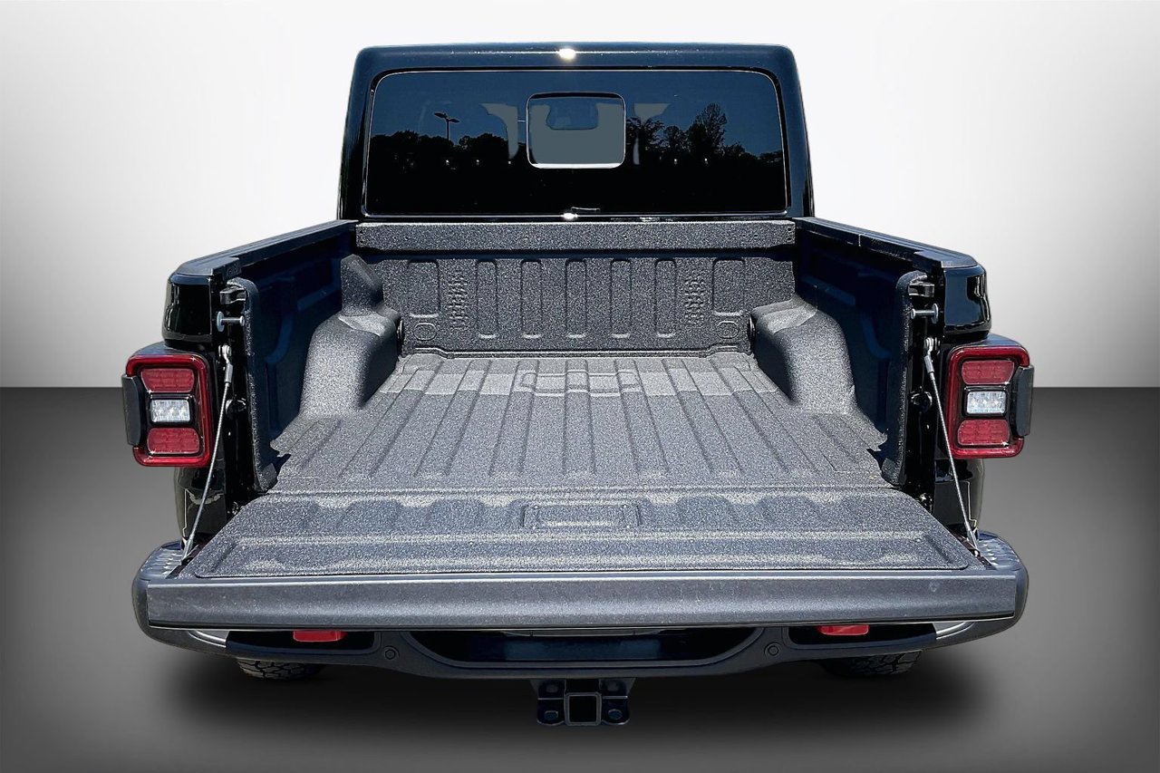 New 2026 Jeep Gladiator Rubicon AWD/4WD image 23