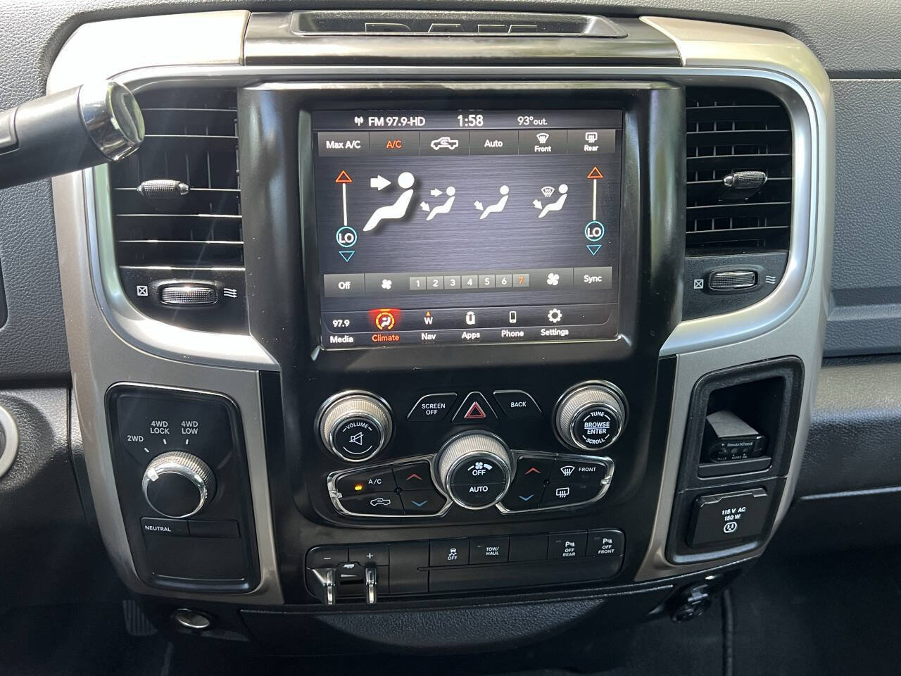 Used 2018 RAM 3500 Lone Star AWD/4WD image 28