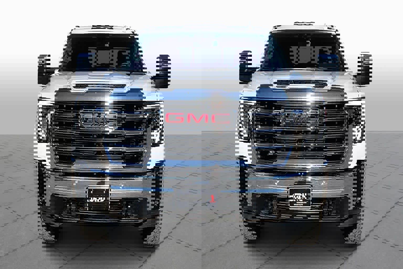 Used 2024 GMC Sierra 2500 SLT w/ SLT Premium Package image 8