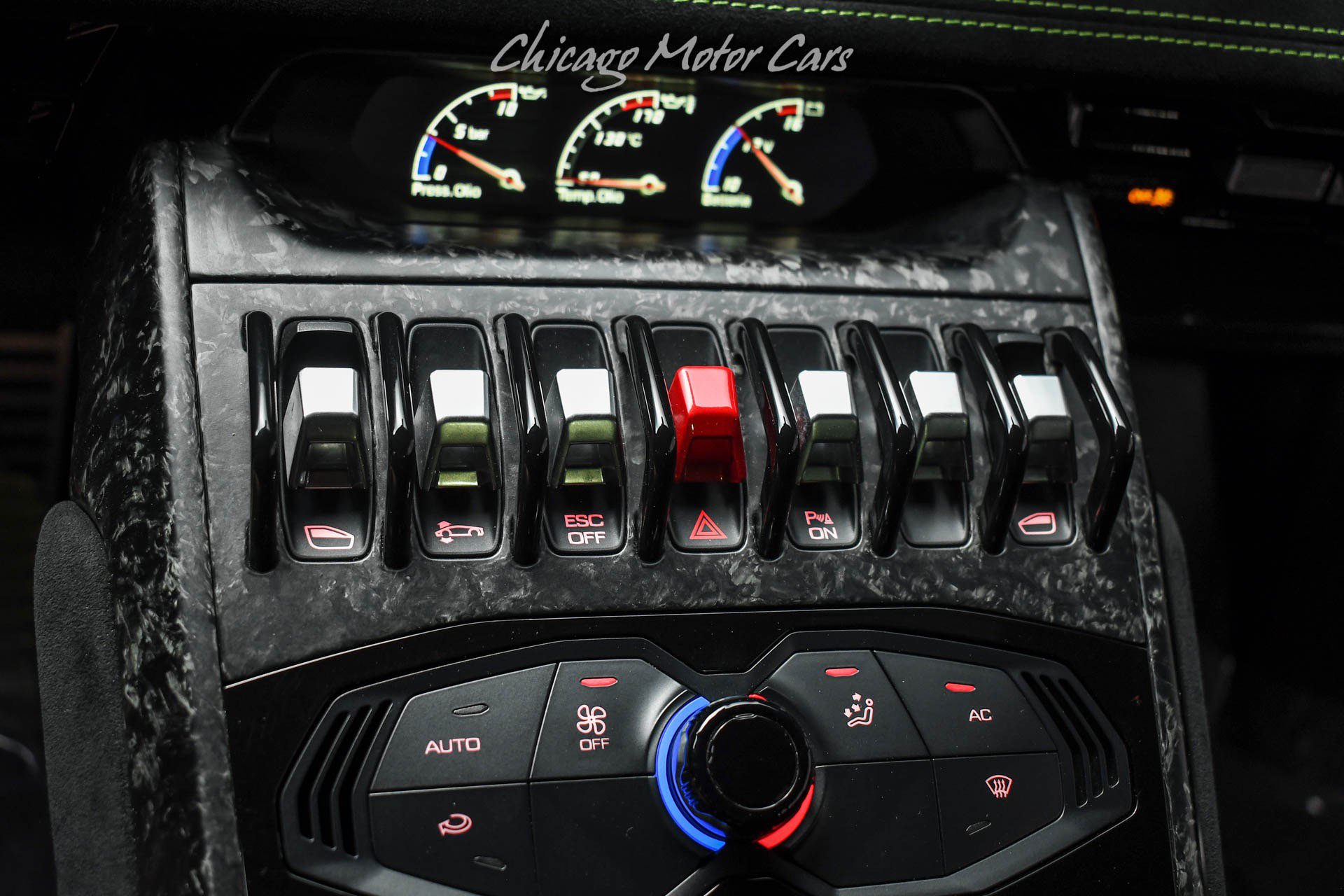 Used 2018 Lamborghini Huracan Performante AWD/4WD image 15